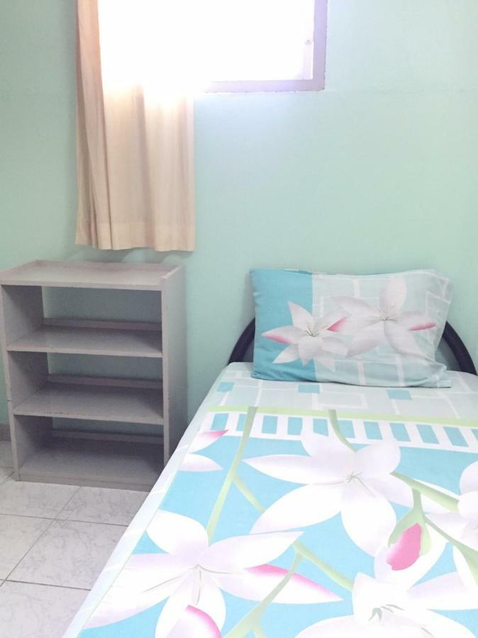 Nat 2 Guest House Bangkok Exterior photo