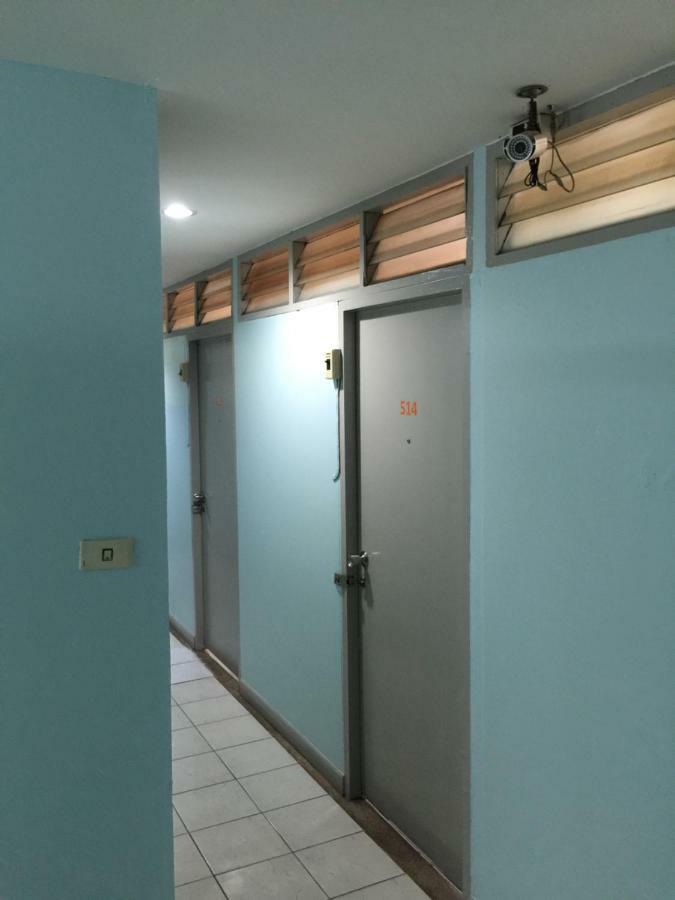 Nat 2 Guest House Bangkok Exterior photo